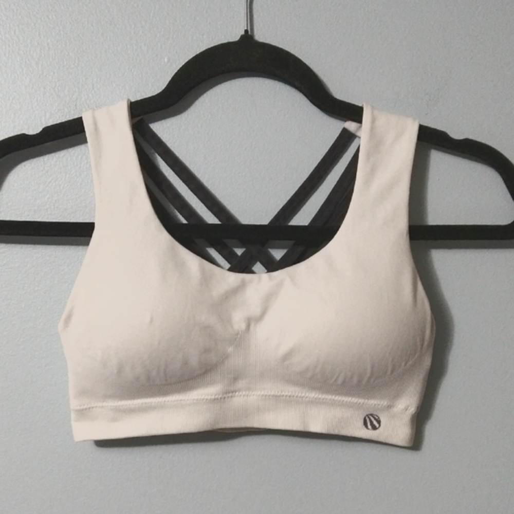 Marika White & Dark Gray Sports Bra Seamless Design Intimates Size S 32C